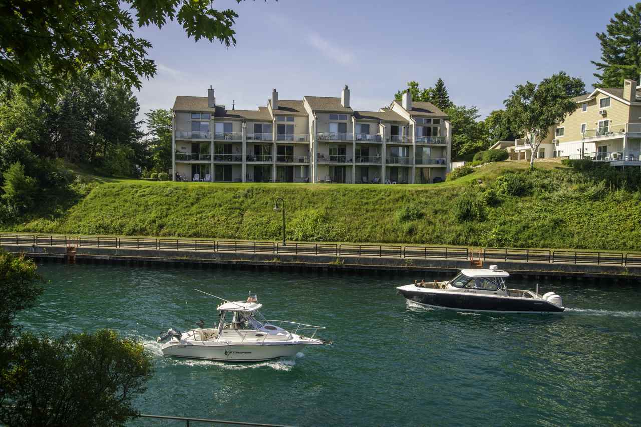 Captains Watch Condominiums in Charlevoix, Michigan