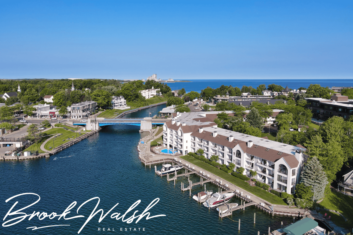 Scenic view of Edgewater Inn, a waterfront hotel in Charlevoix, MI