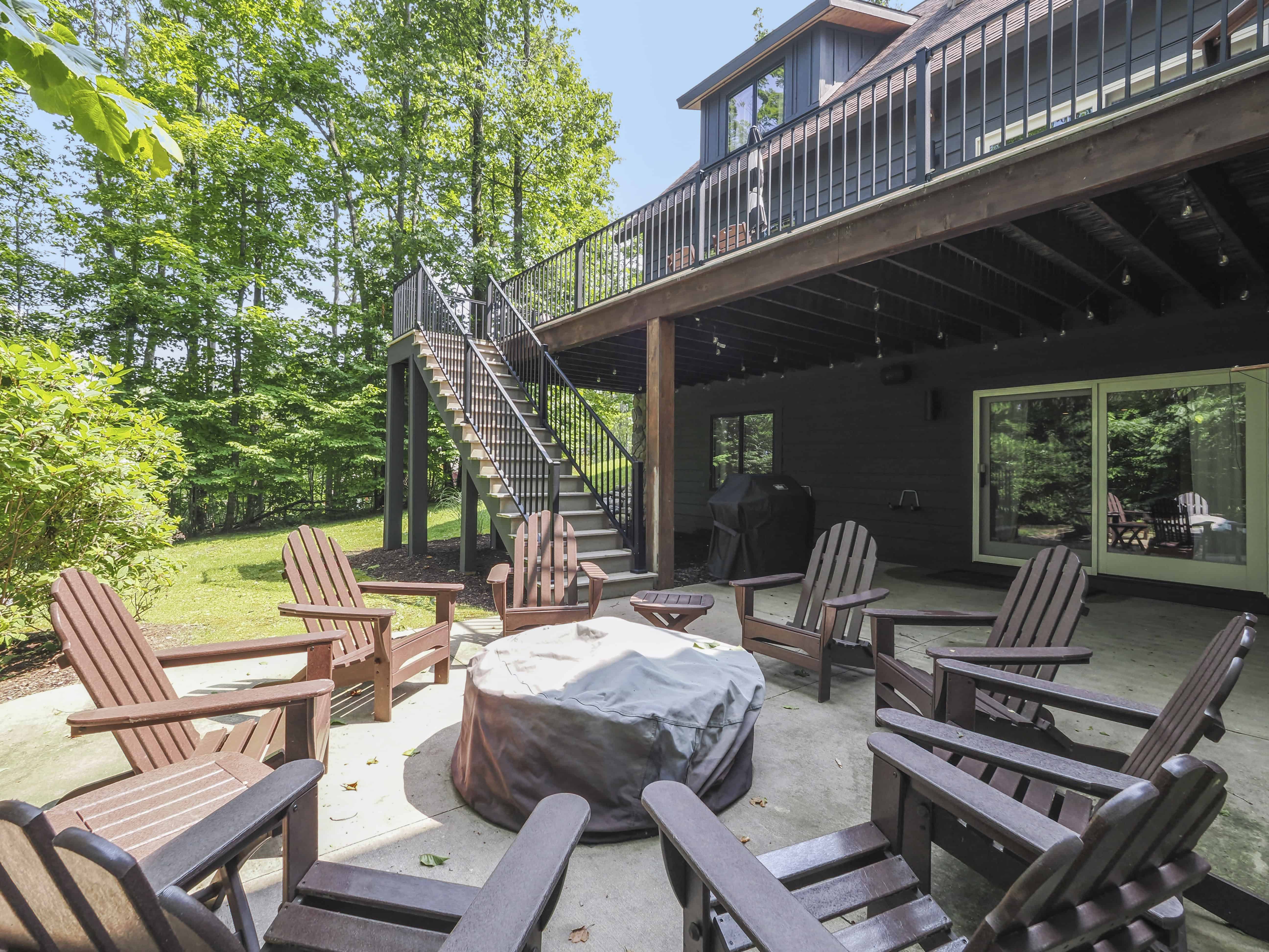 Alpine House Outdoor Features