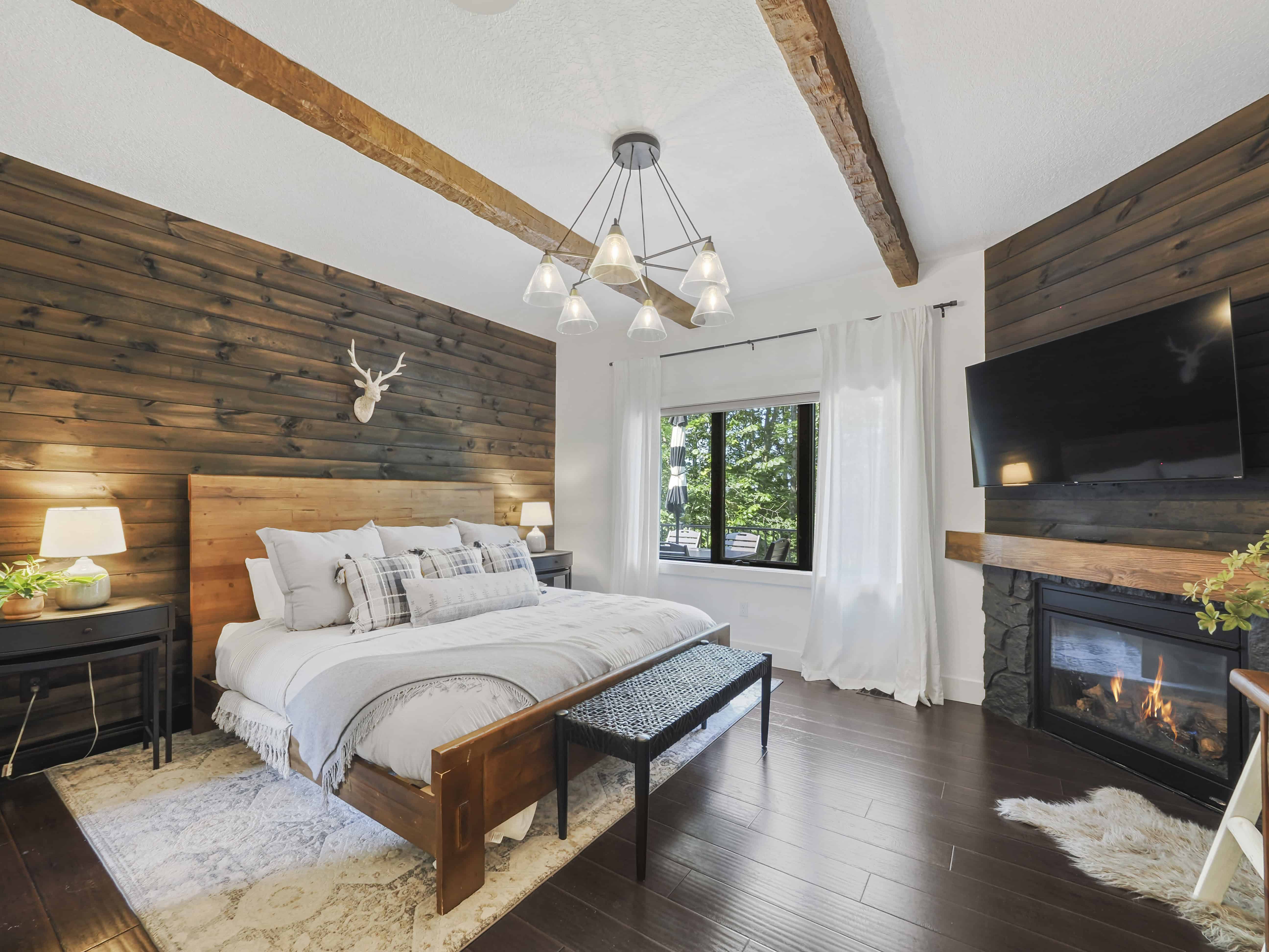 Alpine House Primary Bedroom